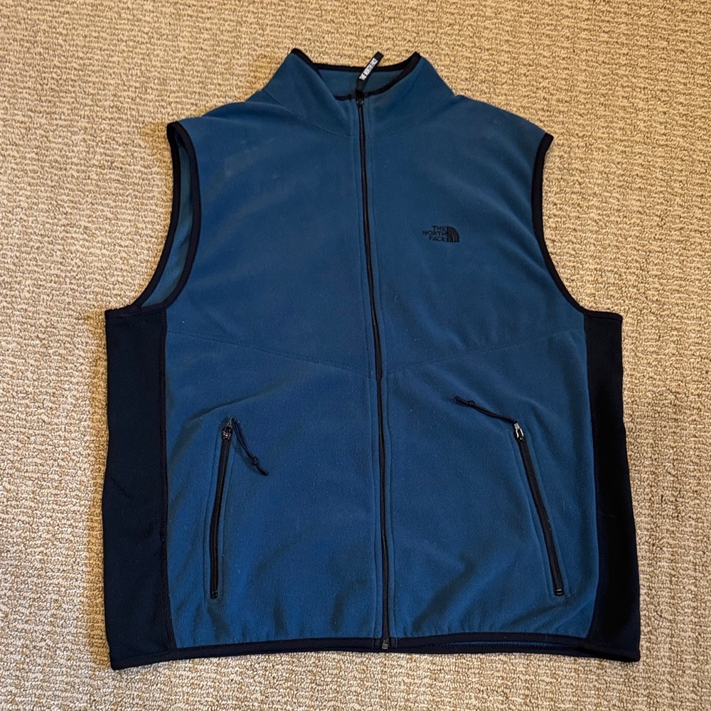 The North Face Men's Blue and Black Vest